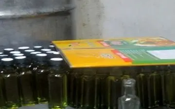 کشف ۸۸۰۰ بطری روغن زیتون تقلبی در شهرستان ری