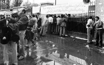 وقایع 13 آبان و روز دانش آموز و علت مهم نام گذاری این روز