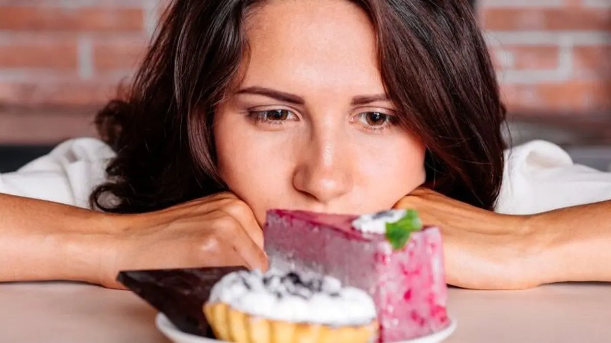   بعد از غذا خوردن میل به مصرف شیرینی دارید؟ این گونه کنترل کنید 