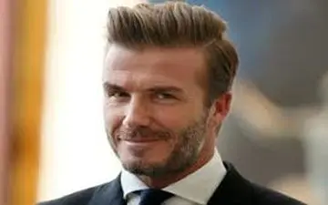  استایل جدید دیوید بکهام در کنار همسر و پسرش