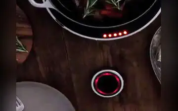 گرم نگه داشتن غذا روی میز، به کمک وسیله‌ای زیبا و کم حجم + فیلم