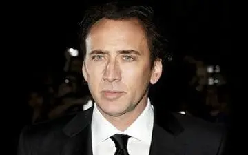  واکنش متفاوت بازیگر مشهور به ازدواج‌های متعدد پسرش