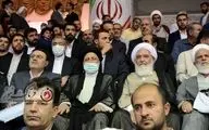 اختصاصی/ تصاویری دیدنی از دیدار مردمی رئیس جمهور با مردم کرمانشاه در ورزشگاه امام خمینی