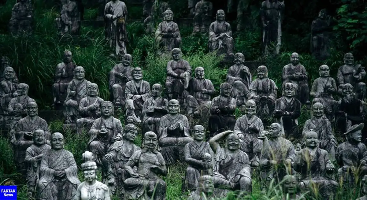 جنگلی ترسناک با ۸۰۰ مجسمه در ژاپن