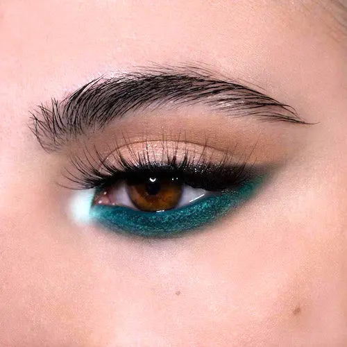 خط چشم رنگ سبز