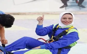 شبنم فرشادجو در حال انجام بانجی جامپینگ