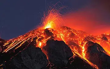 بلای وحشتناکی که آتشفشان بر سر شهر آورد + فیلم