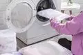 نکات اصولی شستن بالش و ملافه در ماشین لباسشویی که باید بدانید