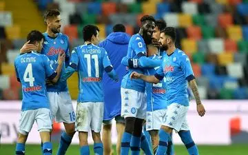 رهایی ناپولی از بحران