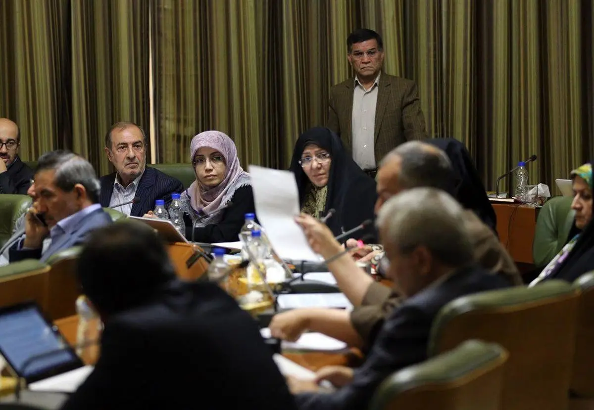  واکنش عحیب 3عضو شورای شهر تهران به خبرنگاران وعکاسان