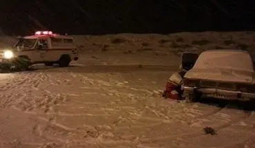 اکیپ ها و تجهیزات امدادرسانی در برف به حالت آماده باش درآمدند