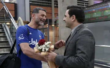 
بازگشت تیم ملی والیبال به تهران 