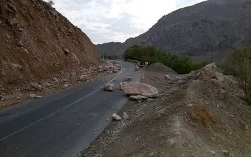 هشدار پلیس راه مازندران: ریزش سنگ و طغیان رودخانه‌ها در راه‌های کوهستانی
