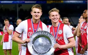 دی لیخت بازی کردن دوباره کنار دی یونگ را خوشحال کننده توصیف کرد