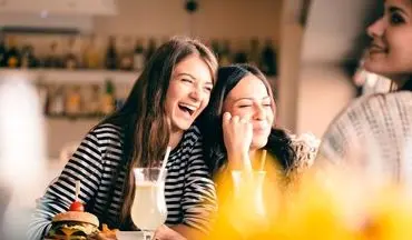 چرا با وجود داشتن دوست، باز هم احساس تنهایی می‌کنیم؟