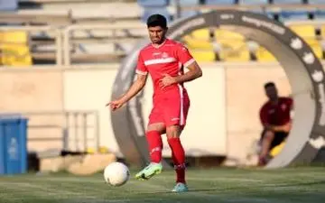 اسماعیلی‌فر، بی جانشین در دفاع راست پرسپولیس