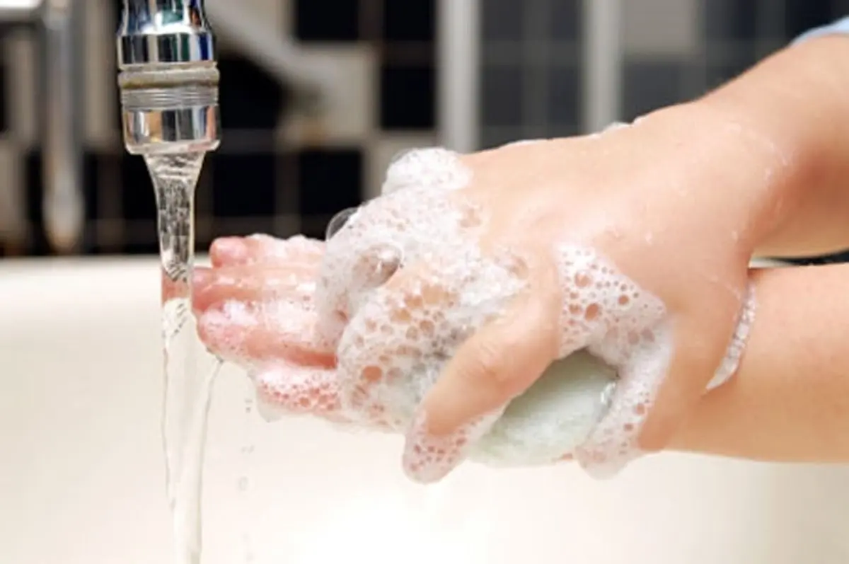 چند ترفند برای شستن دست های کودک بصورت تفریحی و سرگرمی