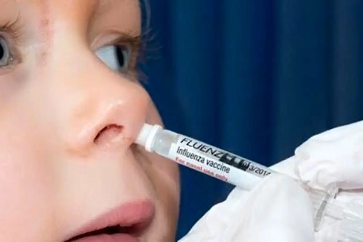 
تایید استفاده اضطراری واکسن استنشاقی کرونا در این کشور