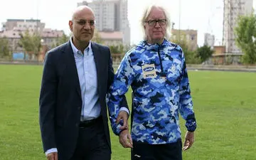 سرپرست باشگاه استقلال: جام را به هواداران استقلال بر می گردانیم/یک مربی خارجی به تیم می آید