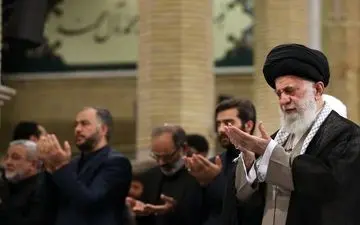 نماز ظهر و عصر در ماه مبارک رمضان در حسینیه امام خمینی (ره) اقامه می‌شود