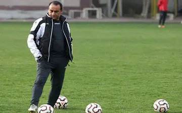 نیمکت پرسپولیس نگران‌کننده است/ غیبت بازیکنان اصلی می‌تواند باعث رو شدن پدیده شود