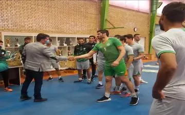 تمرین گاندو ها با حسینی آغاز شد