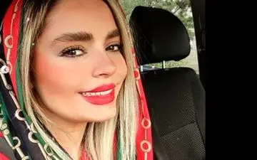 استایل جدید سپیده خداوردی با مانتو و شلوار نارنجی/لبخند مرموز خانم بازیگر!
