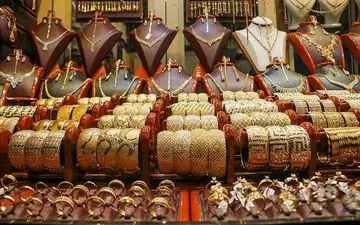 بازگشت آرامش به بازار طلا و سکه/ قیمت‌ها به قبل از بحران برگشت