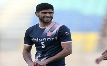 محبوب ترین بازیکن پرسپولیس در اردوی تراکتور