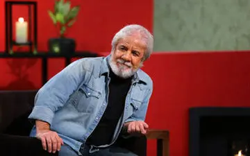  بازگشت آقای بازیگر به صحنه هنر/کارگردانی تئاتر بعد از ۲۰سال