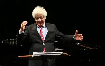  اشتیاق چکناوریان از اختصاص عواید کنسرت تولدش برای کودکان کار