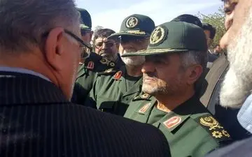  سرلشکر جعفری: اسکان موقت زلزله‌زدگان به‌زودی آغاز می‌شود