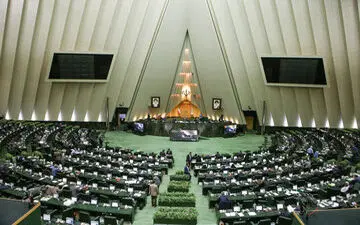 مجلس به وزیر علوم ۲ کارت زرد داد