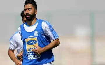 ناراحتی فرشید باقری از انتقاد هواداران استقلال؛ مسئولان باشگاه کاری کنند من زودتر از تیم بروم