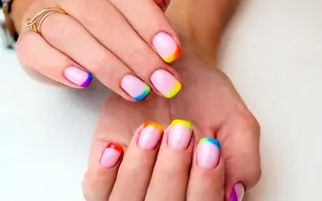 لاک پاک کن بدون استون؟ بله! با این روش به سرعت لاک تان را پاک کنید + آموزش