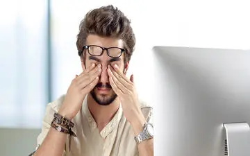  اگر این نشانه ها را دارید بیماری چشمی در کمین شماست