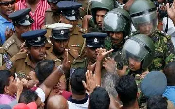 رئیس پارلمان سریلانکا درباره به راه افتادن 'حمام خون' هشدار داد