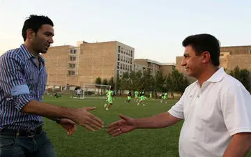 جدال دیدنی نکونام و قلعه‌نویی/ تشکیل مثلث برای مقام چهارمی 