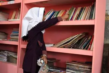 گزارش تصویری فعالیت کتابخانه مشارکتی پرفسور موسیوند در روستای ورکانه همدان 
