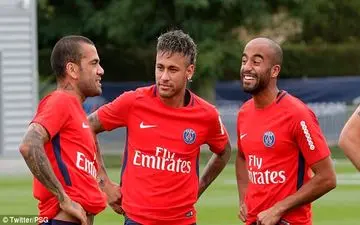  پاسخ سرمربی PSG به انتقاد عجیب نیمار