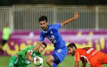 واکنش مهاجم تیم فوتبال استقلال به شایعه جدایی 