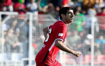  حسینی: اخراج بازیکن پرسپولیس به ضرر ما تمام شد 