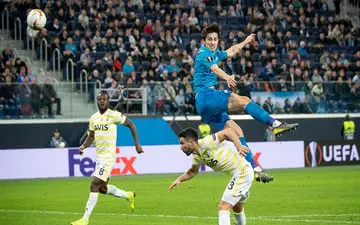 مقایسه عجیب آزمون با رونالدو + عکس