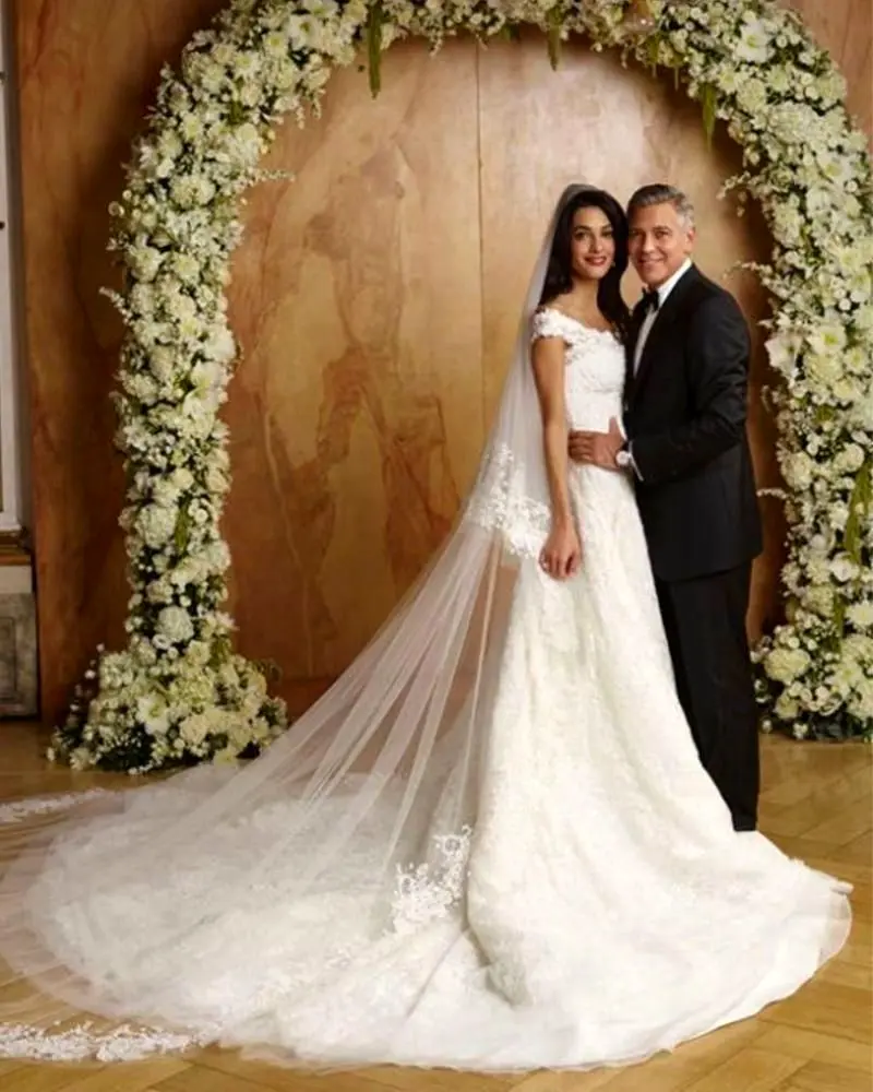۱۰ گرانترین لباس عروس سلبریتی ها