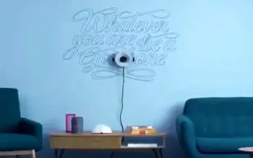 ربات کوچکی که یک نقاش حرفه‌ای است!+فیلم