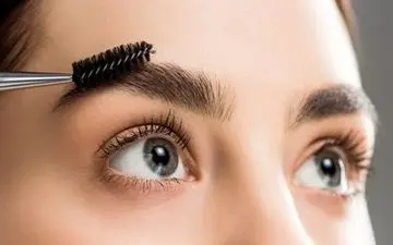 مزایا و معایب کاشت ابرو چیست؟ خواستی کاشت ابرو انجام بدی این موارد رو رعایت کن!