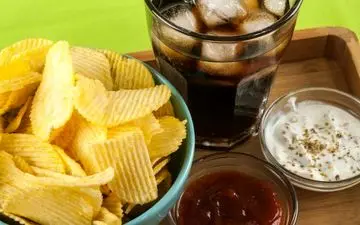 بعد از ۳۰ سالگی دور این خوراکی‌ها را خط بکشید