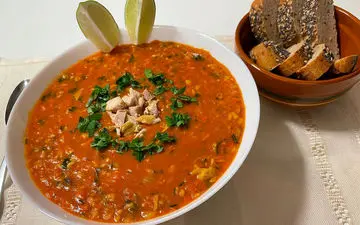 طرز تهیه سوپ جو رستورانی با مرغ | دستور خوشمزه و مجلسی