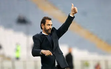 اتفاق عجیب و باورنکردنی و تأسف‌بار در برای سرمربی جنجالی لیگ برتر! +عکس