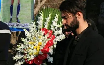 خیلی از دست استقلالی ها ناراحت شدم / این جواب زحمات پدر من نبود